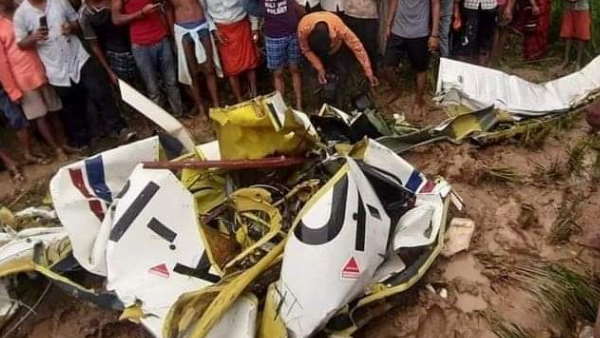 टू-सीटर चार्टर्ड ट्रेनिंग एयरक्राफ्ट उड़ा रहे थे कोणार्क 