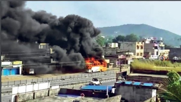क्यों और कहां हुआ उपद्रव?