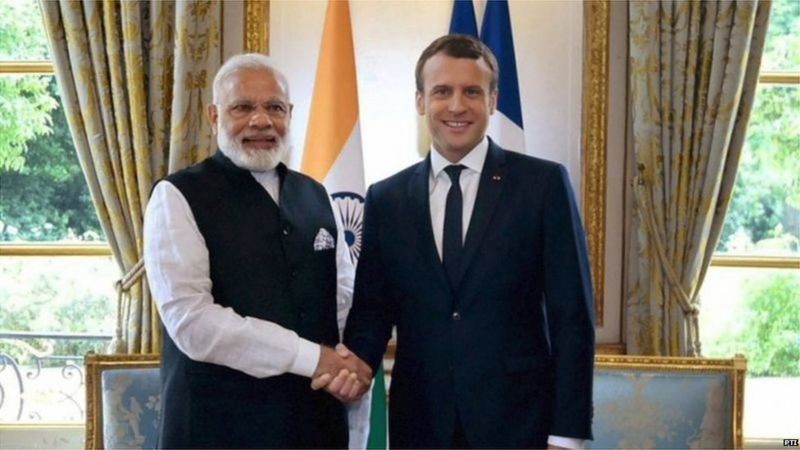 फ़्रांस के समर्थन में क्यों उतरा भारत, कैसे रहे हैं दोनों देशों के संबंध