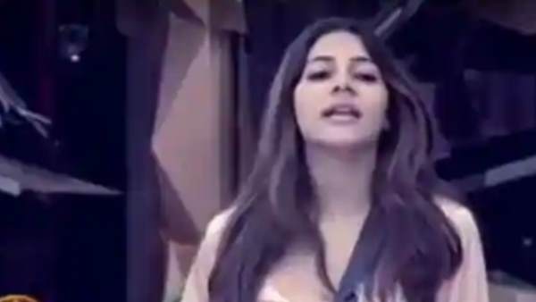 निक्की को लेकर शुरू होती है लड़ाई