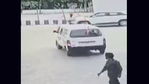 Gold worth Rs 20 lakh stolen from a car in Ahmedabad