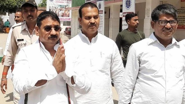 कौशल यादव बनाम राजवल्ल्भ यादव