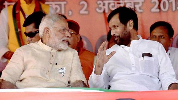 क्या राजनीति के उभरते मौसम विज्ञानी हैं चिराग पासवान