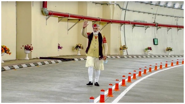 PM मोदी ने कहा- 26 साल का काम 6 साल में हुआ PM मोदी ने कहा- 26 साल का काम 6 साल में हुआ