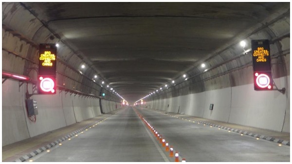 Atal Tunnel: हर 250 किलोमीटर पर CCTV Atal Tunnel: हर 250 किलोमीटर पर CCTV