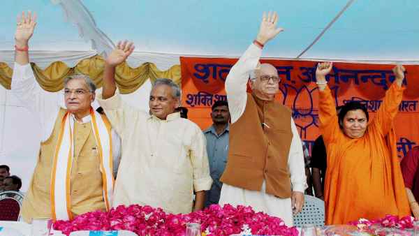 सड़क जाम होने की वजह से नहीं पहुंच सकी सीआरपीएफ