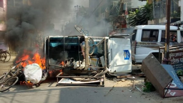 In Bihar, Munger closed in protest Over Police firing and young man death, Jeep Burnt by angry people