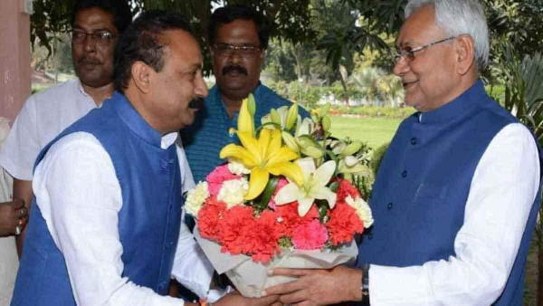 ये अधिकारी रहे बैठक में शामिल