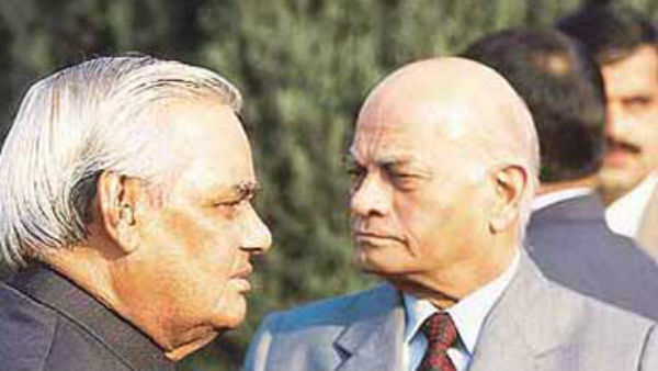 जब IFS ऑफिसर बने देश के पहले NSA 