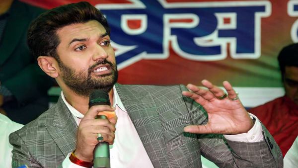 नीतीश ने मेरे पिता का अपमान किया- चिराग