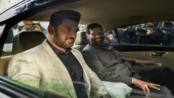 LJP के 41 उम्मीदवारों के प्रति उम्मीदवार की औसत संपति 4.62 करोड़ है