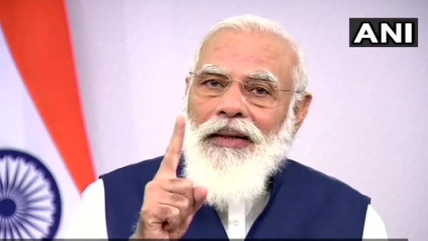 करन जौहर ने पीएम मोदी को बर्थडे पर विश करते हुए जमकर की थी तारीफ 