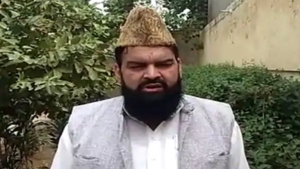 मुस्लिम संगठनों ने एसपी को सस्पेंड करने की मांग की