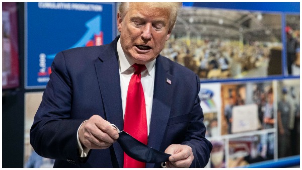 चुनाव की पहली डिबेट में भी मास्क पर जुबानी जंग