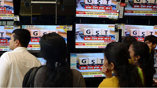 New rules for Traders, With More Than 10 Crore Turnover Have To Pay 0.1% TDS, GST also