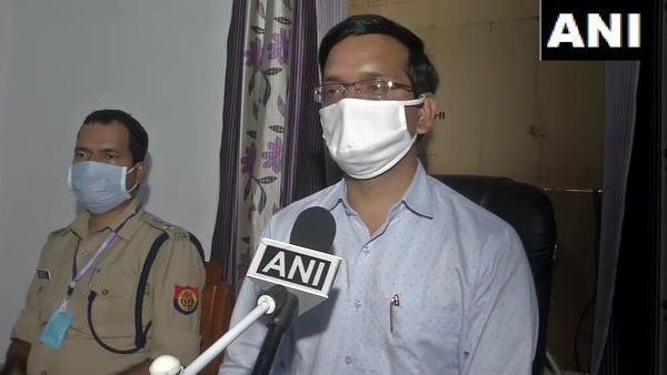 हाथरस डीएम ने दी सफाई