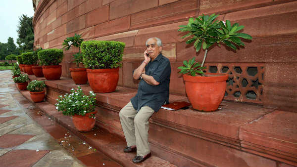 जसवंत सिंह ने दुनिया को कह दिया अलविदा जसवंत सिंह ने दुनिया को कह दिया अलविदा