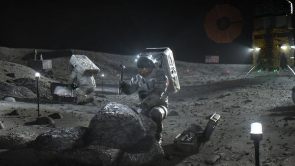 क्रू स्पेसफ्लाइट इंडस्ट्री का विकास