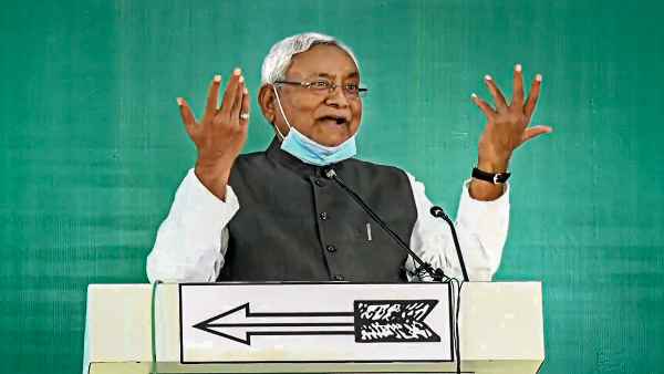 जीतने की स्थिति वाले दावेदारों पर ही दांव लगाएंगे नीतीश