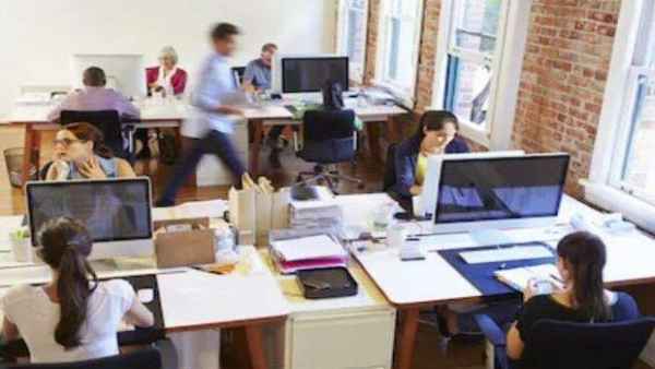 सेफ वर्कप्लेस के लिए नई गाइडलाइंस तैयार की गई सेफ वर्कप्लेस के लिए नई गाइडलाइंस तैयार की गई