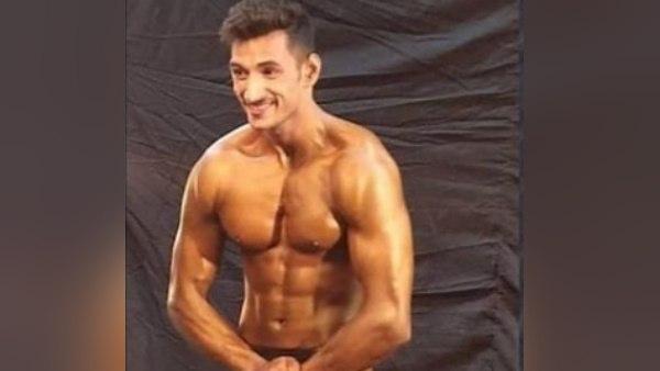11 साल के थे तभी इस कैंसर की वजह से कटवाना पड़ा था एक पैर 