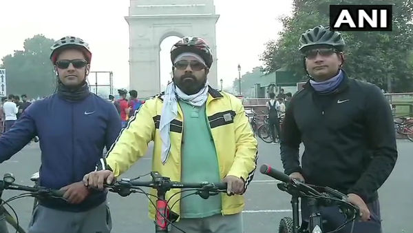 Air Pollution: आज भी दिल्ली की हवा का स्तर खराब