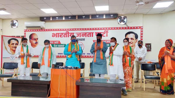  कांग्रेस ने इन नेताओं ने ज्वाइन की भाजपा