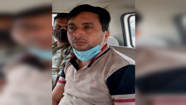 10 लाख लेकर जयपुर बुलाया, एयरपोर्ट लेने पहुंचा