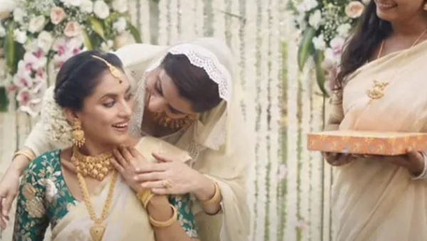 स्टोर के मैनेजर से लिखवाया गया कि, 'यह विज्ञापन शर्मनाक है और हम माफी मांगते हैं