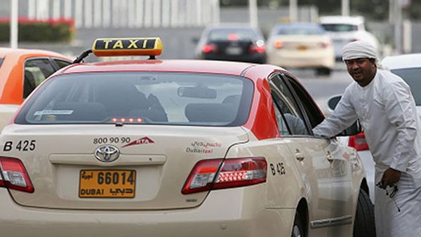 लसिथ मलिंगा को अपनी टैक्सी में बिठाया