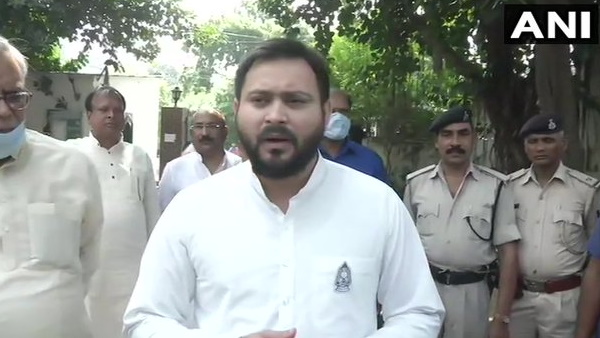 Bihar assembly election RJD leader Tejashwi Yadav filed nomination for Raghopur seat Bihar assembly election RJD leader Tejashwi Yadav filed nomination for Raghopur seat