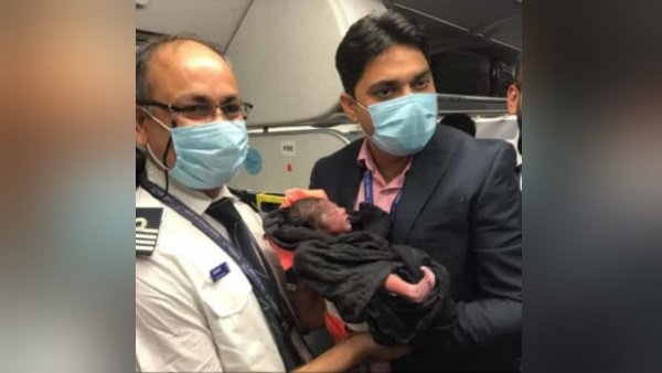 महिला को अचानक उठा दर्द महिला को अचानक उठा दर्द