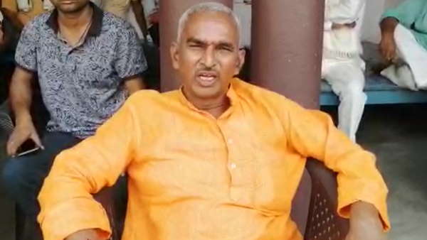 हाथरस केस पर कहा, जवान बेटियों को अच्छे संस्कारों से रुकेंगे रेप