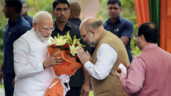 जय-वीरू की जोड़ी कहलाती है मोदी-शादी की जोड़ी 