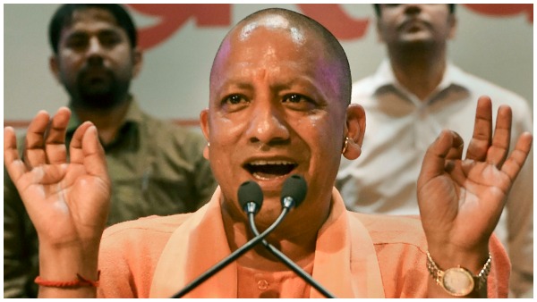 FIR में देशद्रोह सहित कई धाराएं