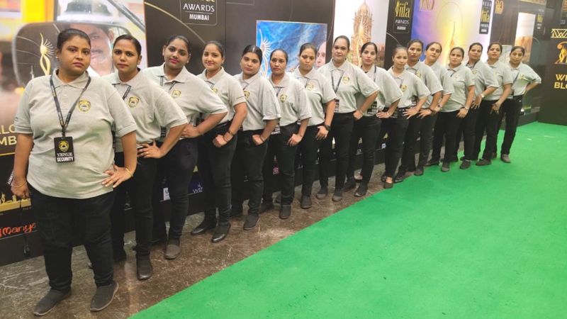 शाहरुख से सोनम कपूर तक फिल्मी सितारों को सुरक्षा देने वालीं महिला बॉडीगार्ड, जो संकट से गुज़र रही हैं