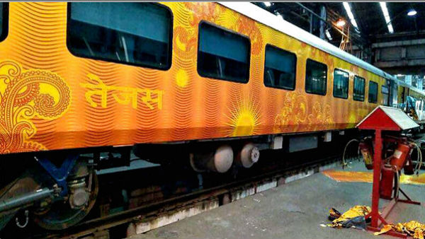 तेज के संचालन में बहुत अधिक खर्चा, यात्री कम तेज के संचालन में बहुत अधिक खर्चा, यात्री कम