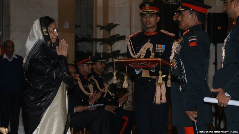 नेपाल क्यों बना रहा है भारत के जनरल को अपनी सेना का मानद अध्यक्ष? नेपाल क्यों बना रहा है भारत के जनरल को अपनी सेना का मानद अध्यक्ष?