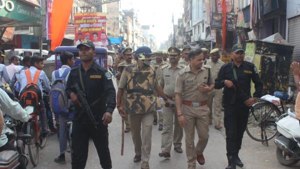 Borders of Ayodhya is barricaded by police to stop devotees coming for Kartik Prikrama
