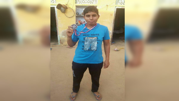 आठवीं कक्षा से शुरू की पहलवानी