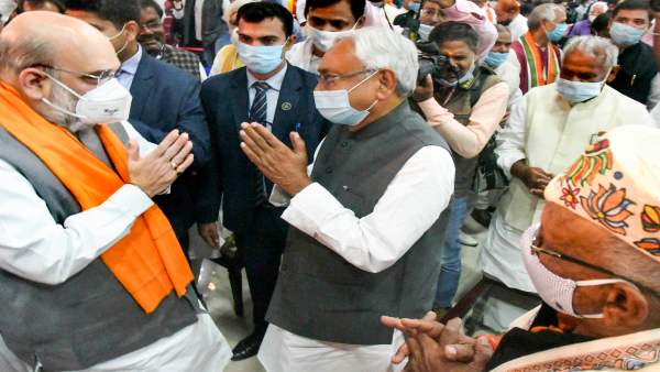 रिकॉर्ड 7वीं बार बिहार के मुख्यमंत्री बनकर नीतीश ने कीर्तिमान रच दिया