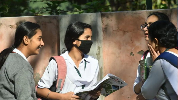 10वीं और 12वीं बोर्ड परीक्षाएं होंगी?