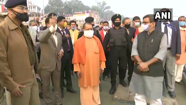 CM Yogi reviews preparations ahead of PM Modi varanasi visit on dev deepawali CM Yogi reviews preparations ahead of PM Modi varanasi visit on dev deepawali