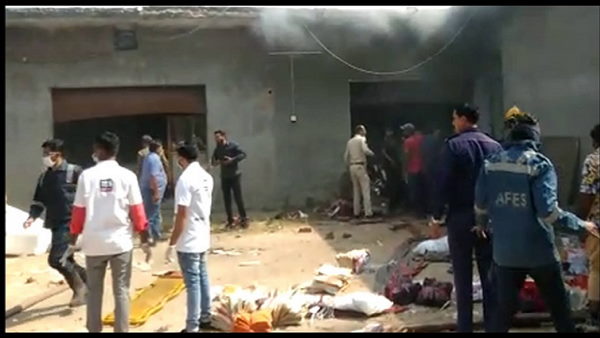 Ahmedabad: fire at textile godown photo