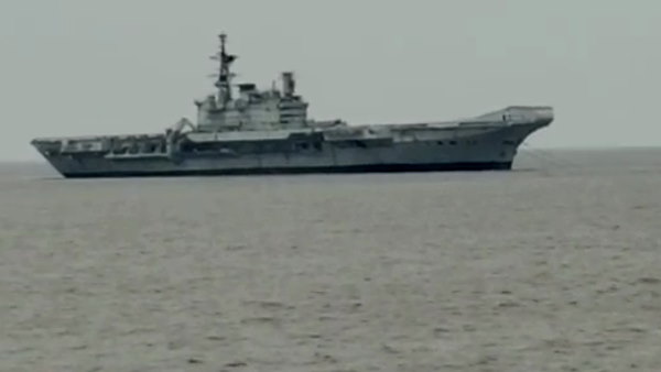 यह दुनिया का पहला ऐसा एयरक्राफ्ट कैरियर था