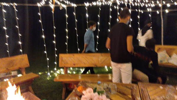 हाईप्रोफाइल महफिल पर पुलिस की रेड