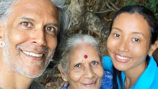 मिलिंद- बंदरों से ज्यादा स्मार्ट बनें