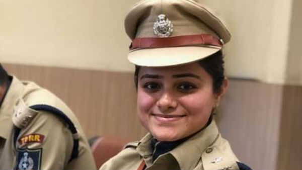 पति को है पत्नि पर गर्व पति को है पत्नि पर गर्व