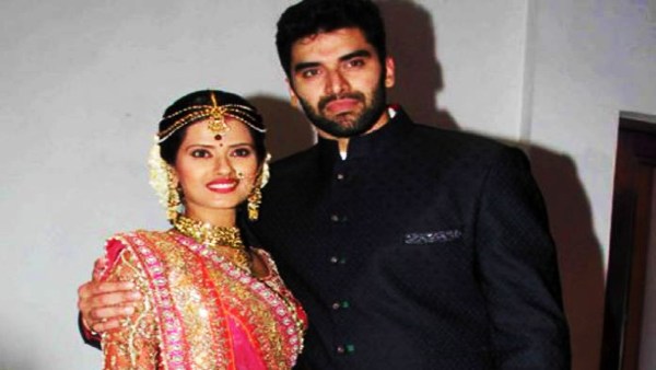 निकितन धीर से 2014 में टीवी एक्ट्रेस कृतिका सेंगर ने विवाह किया