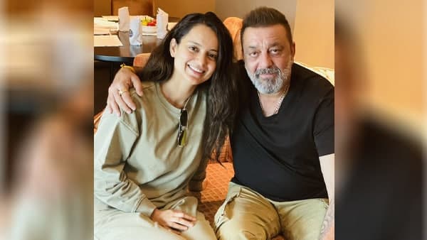 हाल ही में संजय दत्‍त कैंसर बीमारी से उबरे हैं 